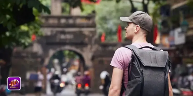 Tìm hiểu tác giả David Chiến